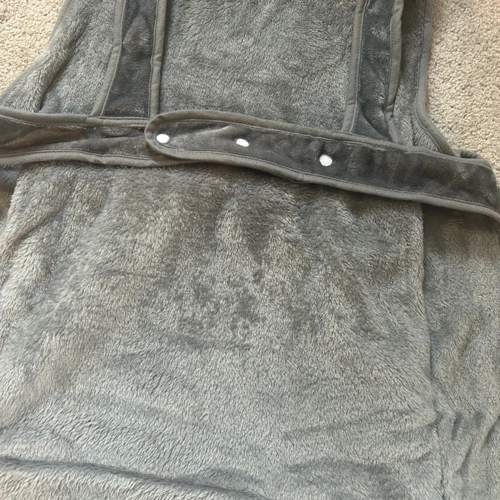 Gray Plush Pet Carrier Apron